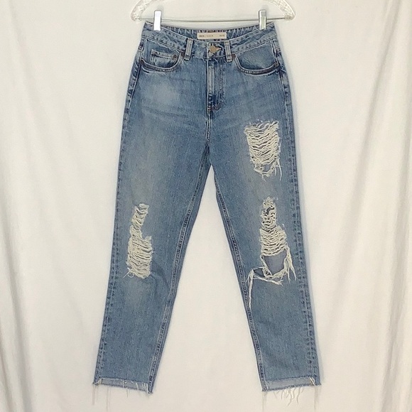 ASOS High Rise Distressed Cropped Jeans With A Raw Step Hem Size 26 - Picture 1 of 16